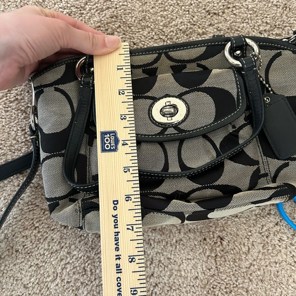 Vintage Coach Signature Bag - Picture 9 of 12